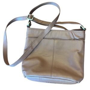 BØRN | Saddle Tan | Izabel | Bucket Crossbody Handbag | Pebbled Leather